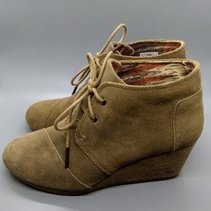Toms - Comfortable Tan Booties